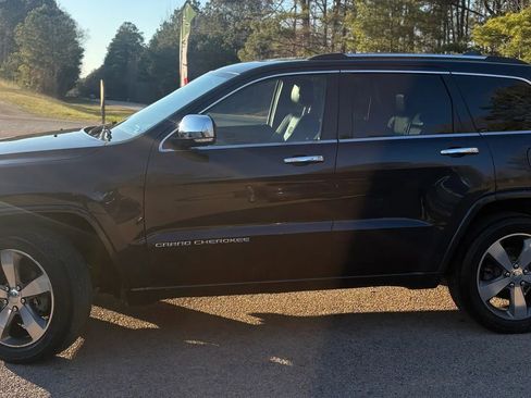 Used 2015 Jeep Grand Cherokee Overland image 3