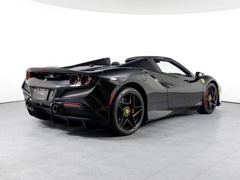 Used 2023 Ferrari F8 Tributo RWD image 13