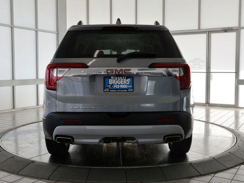 Used 2023 GMC Acadia SLE w/ Driver Convenience Package image 7