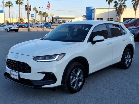 Certified 2026 Honda HR-V LX image 4