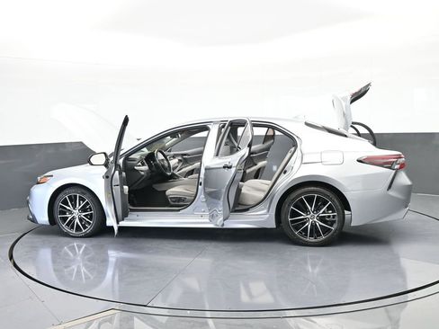 Used 2022 Toyota Camry SE image 72