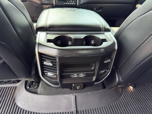 Used 2023 RAM 1500 Laramie AWD/4WD image 33