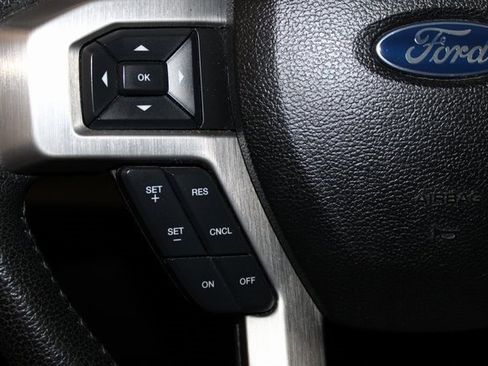 Used 2015 Ford F150 Platinum image 25