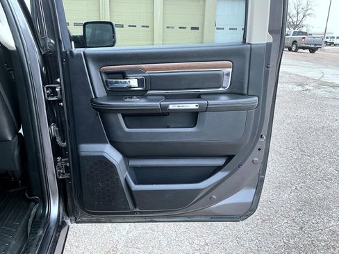 Used 2017 RAM 1500 Laramie w/ Convenience Group image 19
