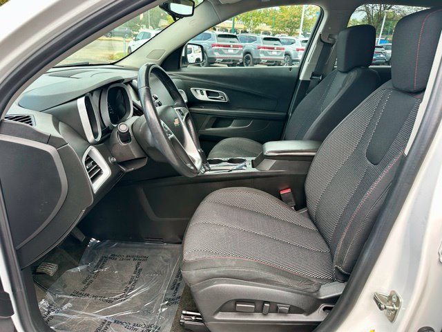 Used 2017 Chevrolet Equinox LT w/ Convenience Package FWD image 12