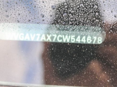 Used 2012 Volkswagen Tiguan SE image 28