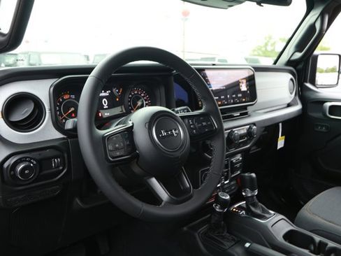 New 2026 Jeep Wrangler Willys AWD/4WD image 25