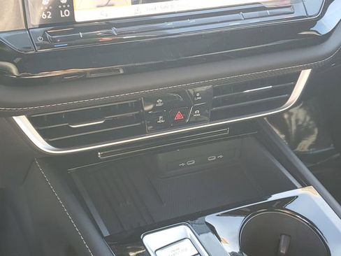 New 2026 Volkswagen Atlas Cross Sport SEL Premium R-Line image 28