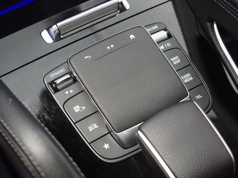 Used 2024 Mercedes-Benz GLS 580 4MATIC image 27