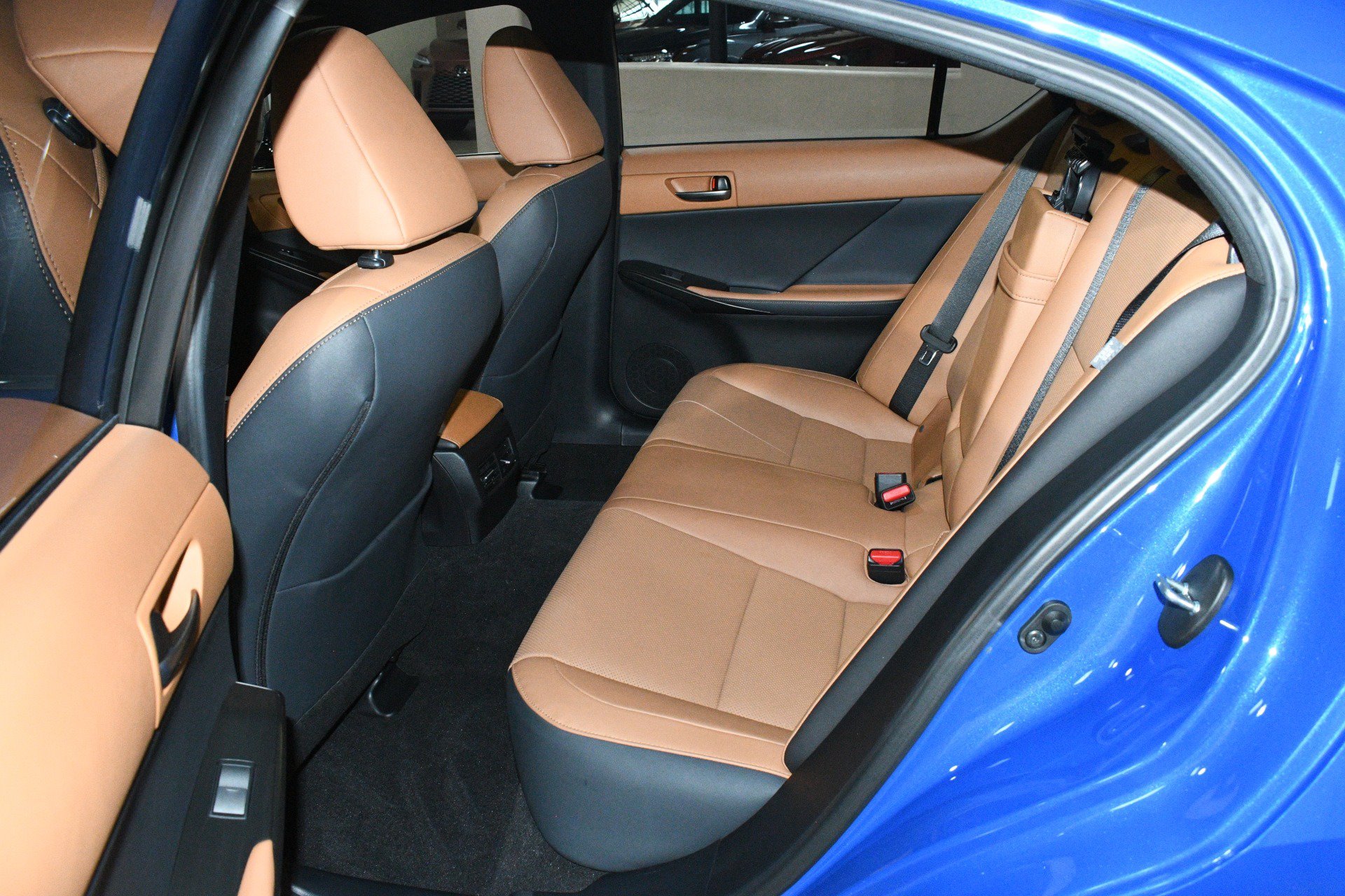 Used 2023 Lexus IS 300 w/ Premium Package RWD image 47