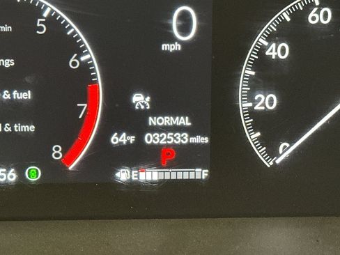 Used 2025 Honda Pilot EX-L image 28