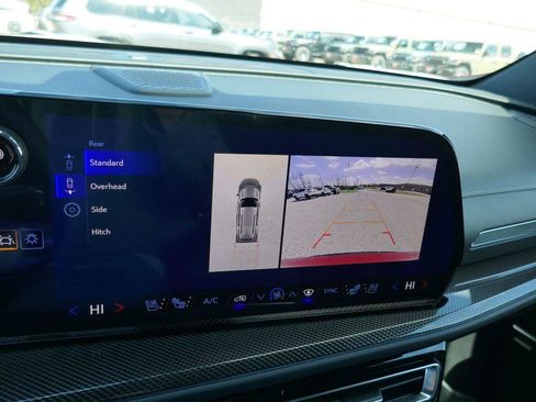 New 2026 Chevrolet Traverse High Country w/ LPO, Floor Liner Package AWD/4WD image 22