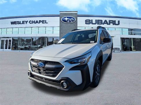 Certified 2025 Subaru Outback Premium w/ Popular Package #1A image 8