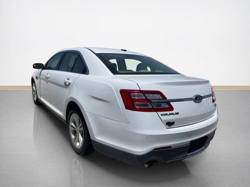 Used 2013 Ford Taurus SEL FWD image 2