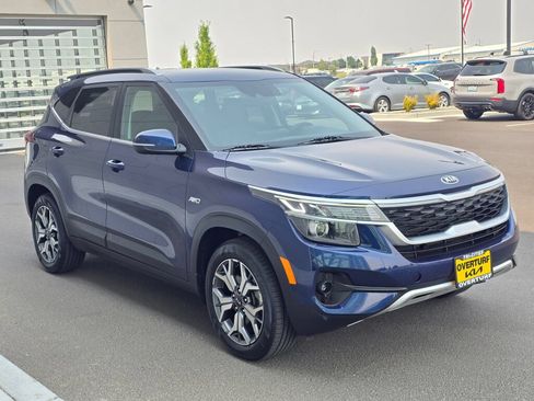 Used 2021 Kia Seltos EX AWD/4WD image 7