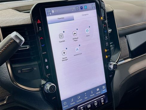 Used 2025 RAM 2500 Limited image 15