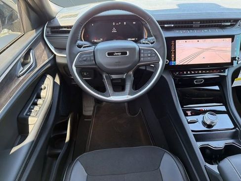 New 2026 Jeep Grand Cherokee Laredo image 27