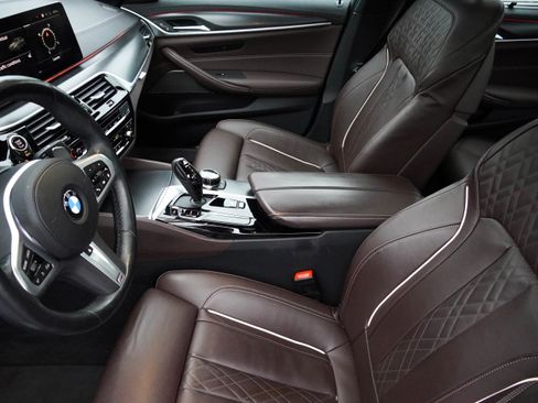 Certified 2023 BMW M550i xDrive M550i xDrive w/ Executive Package image 11