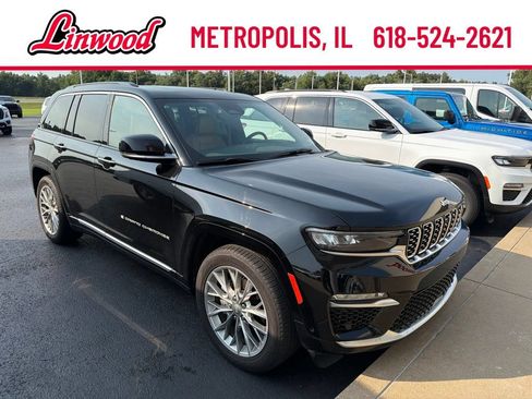Used 2025 Jeep Grand Cherokee Summit AWD/4WD image 16