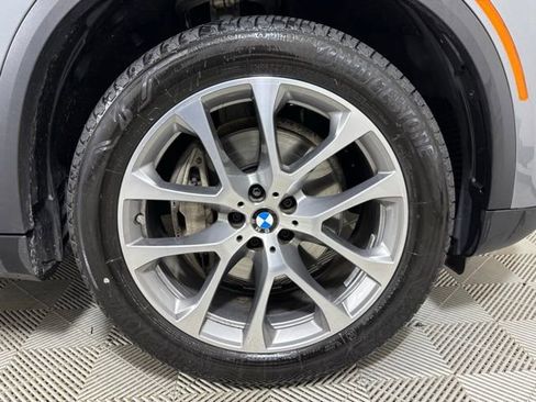 Used 2024 BMW X5 xDrive40i w/ Premium Package AWD/4WD image 23