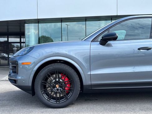 New 2026 Porsche Cayenne S AWD/4WD image 34