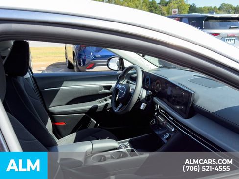 Used 2024 Hyundai Sonata SEL FWD image 14