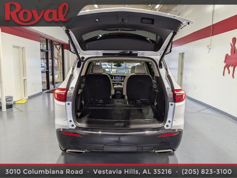 Used 2021 Buick Enclave Essence w/ Sport Touring Edition image 14