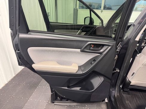 Used 2017 Subaru Forester 2.5i Premium w/ Protection Package #1 AWD/4WD image 14
