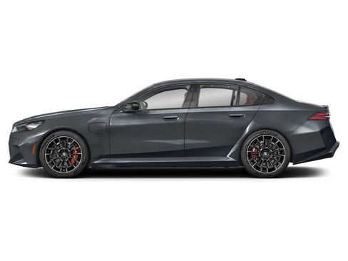 New 2026 BMW M5 w/ Carbon Package image 3