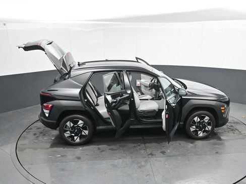 Used 2024 Hyundai Kona SEL image 50
