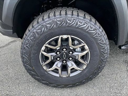 New 2026 Chevrolet Colorado ZR2 AWD/4WD image 8