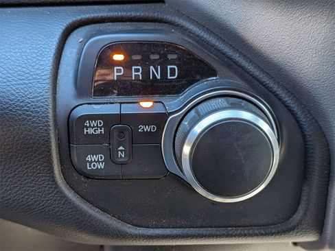 Used 2024 RAM 2500 Big Horn image 25