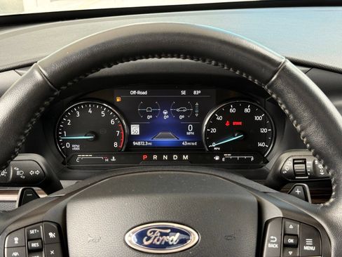 Used 2020 Ford Explorer Limited RWD image 40