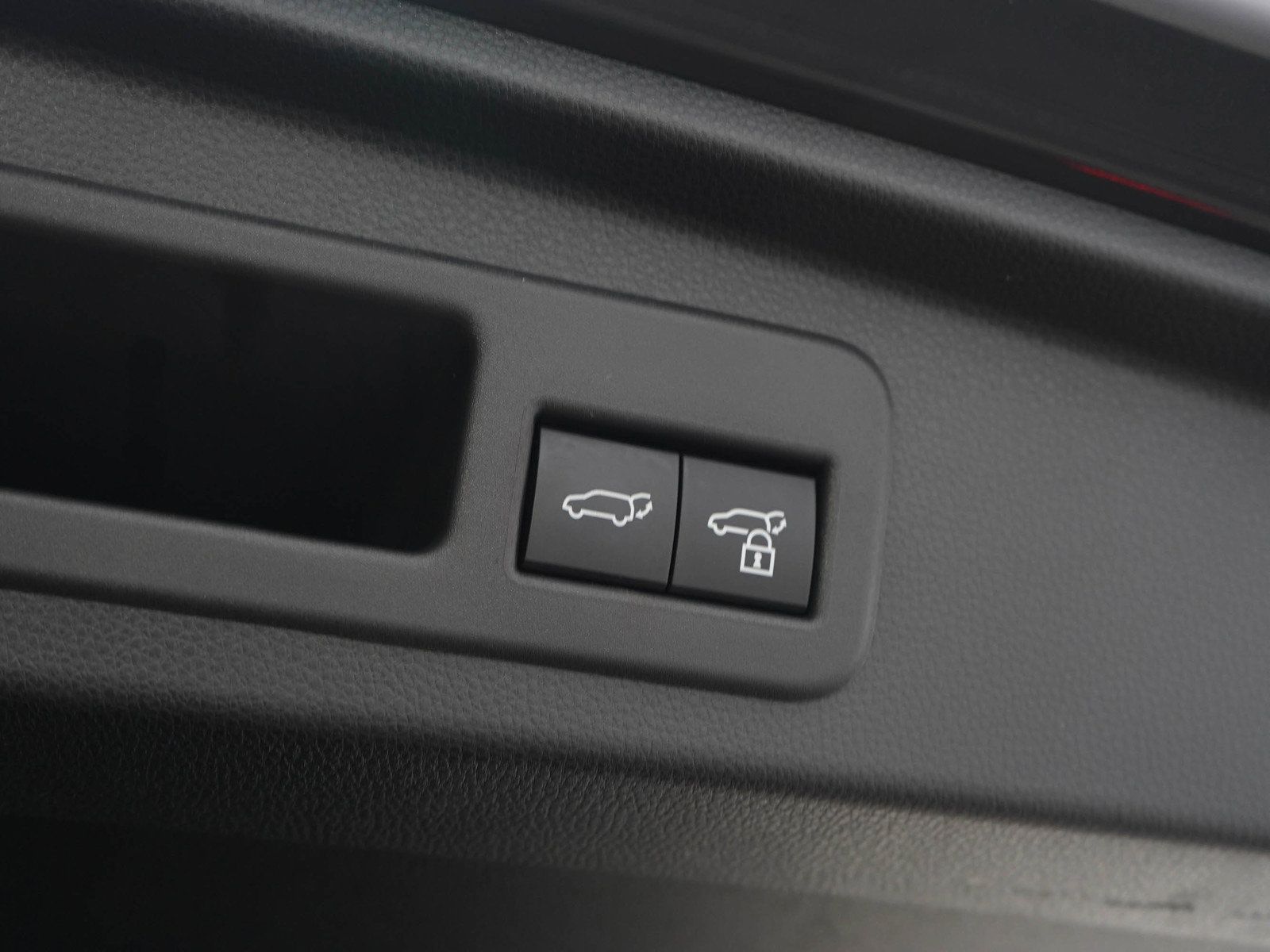 Used 2025 Toyota 4Runner TRD Off-Road Premium w/ Tow Technology Package AWD/4WD image 11