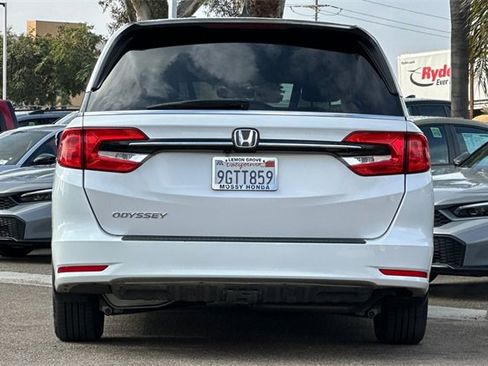 Certified 2023 Honda Odyssey EX-L image 6