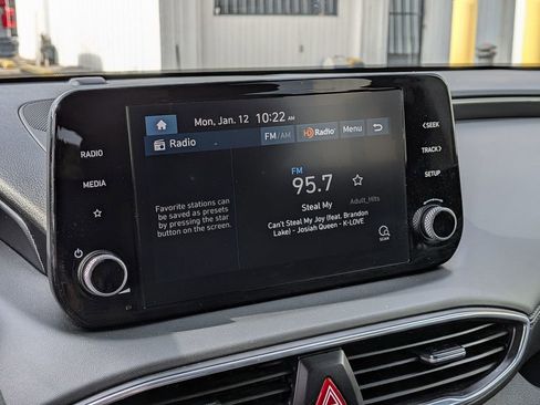 Used 2023 Hyundai Santa Fe SE image 22