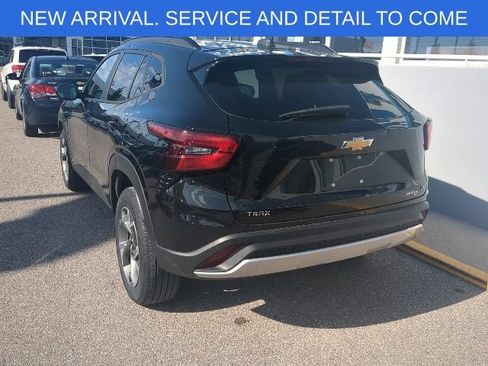Certified 2024 Chevrolet Trax LT FWD image 4
