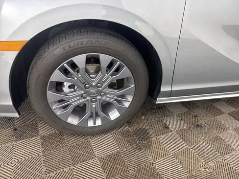 Certified 2026 Honda Odyssey Touring image 36