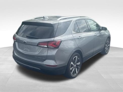 Certified 2023 Chevrolet Equinox Premier AWD/4WD image 2