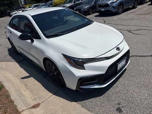 Used 2022 Toyota Corolla SE FWD image 5