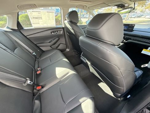 New 2025 Honda Accord EX-L image 38