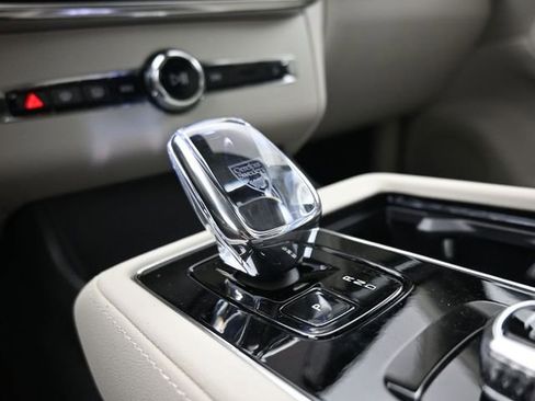 New 2026 Volvo XC90 B6 Ultra w/ Protection Package image 12