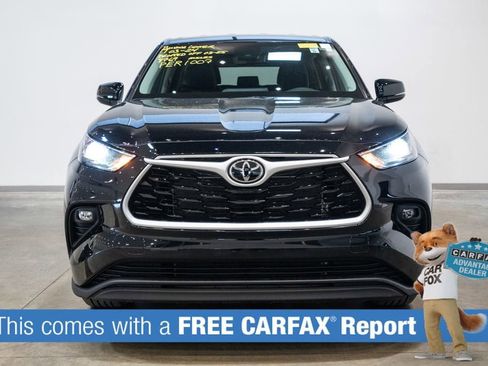Certified 2025 Toyota Highlander LE AWD/4WD image 2
