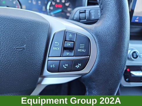 Used 2022 Ford Explorer XLT w/ Equipment Group 202A image 12