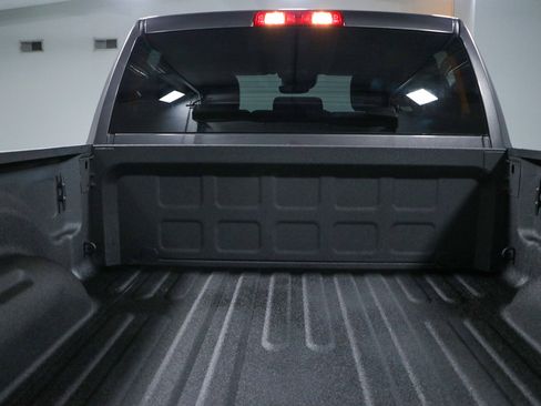 Used 2025 RAM 2500 Big Horn AWD/4WD image 30