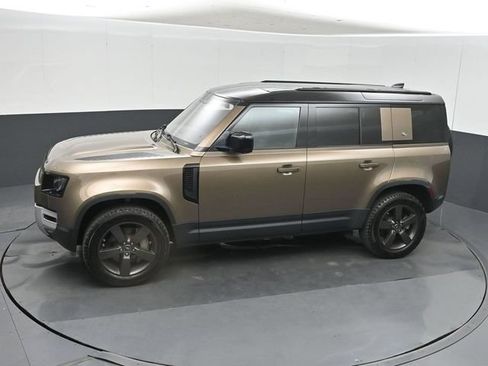 Used 2020 Land Rover Defender 110 SE AWD/4WD image 40