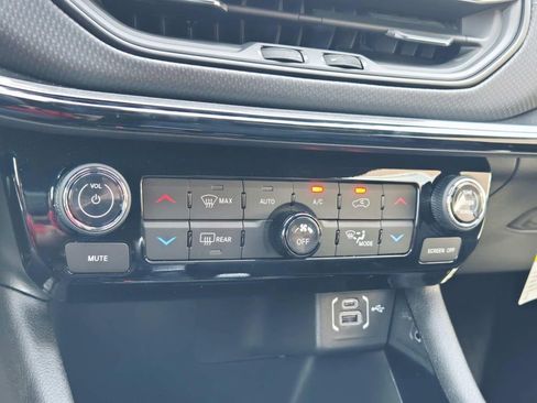 New 2026 Jeep Compass Limited AWD/4WD image 24