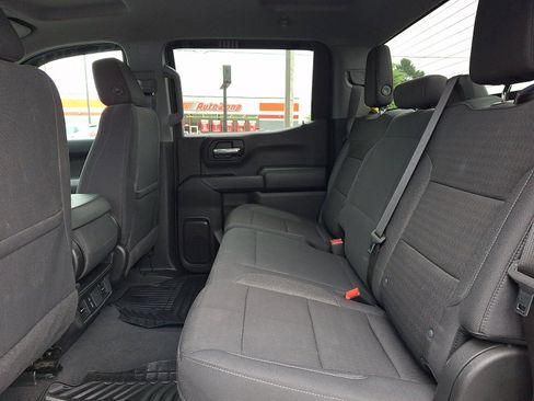 Used 2024 Chevrolet Silverado 1500 Custom Trail Boss AWD/4WD image 10