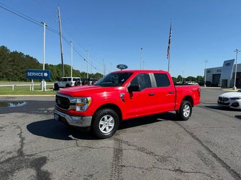 Used 2021 Ford F150 XLT w/ Trailer Tow Package AWD/4WD image 3