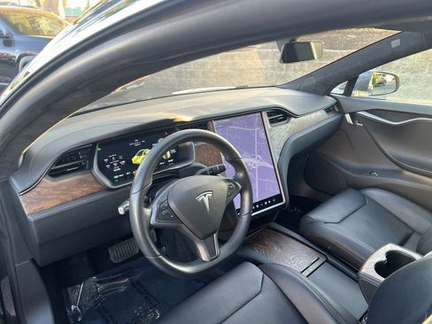 Used 2018 Tesla Model S 75D image 10